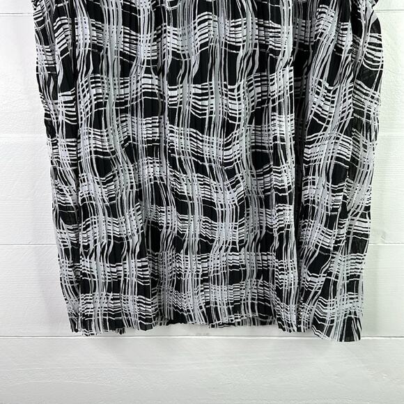 LIZ CLAIBORNE Black White Abstract Zipper Back Sleeveless Blouse Tank Top Size S - Picture 6 of 9